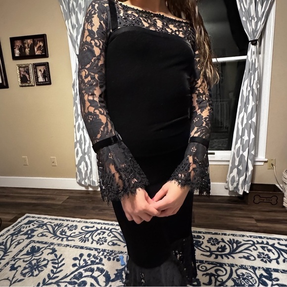 Tadashi Shoji Black Dress Size 2 Beading Velvet Trim 90s Lace Beading Embroidery - Picture 9 of 12